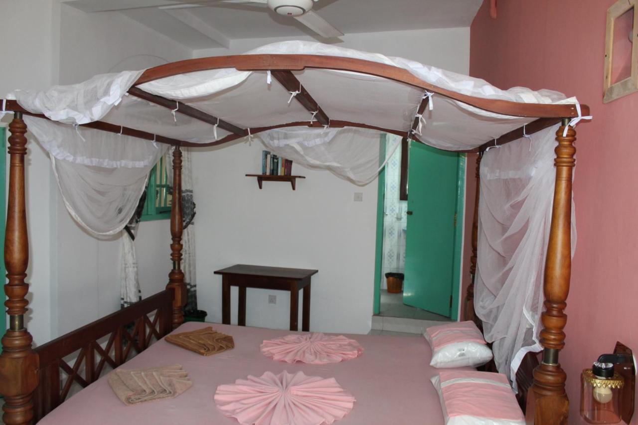 Blue Eyes Inn Unawatuna Luaran gambar