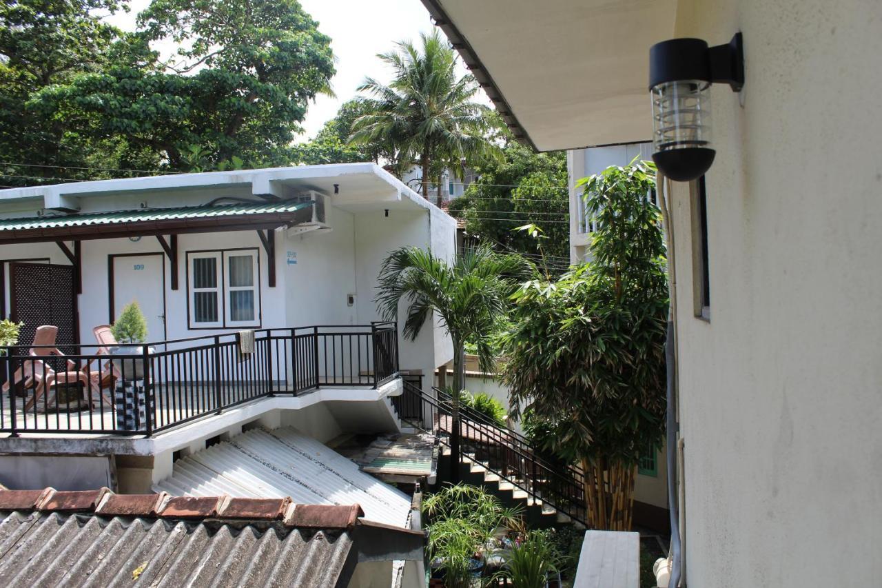 Blue Eyes Inn Unawatuna Luaran gambar