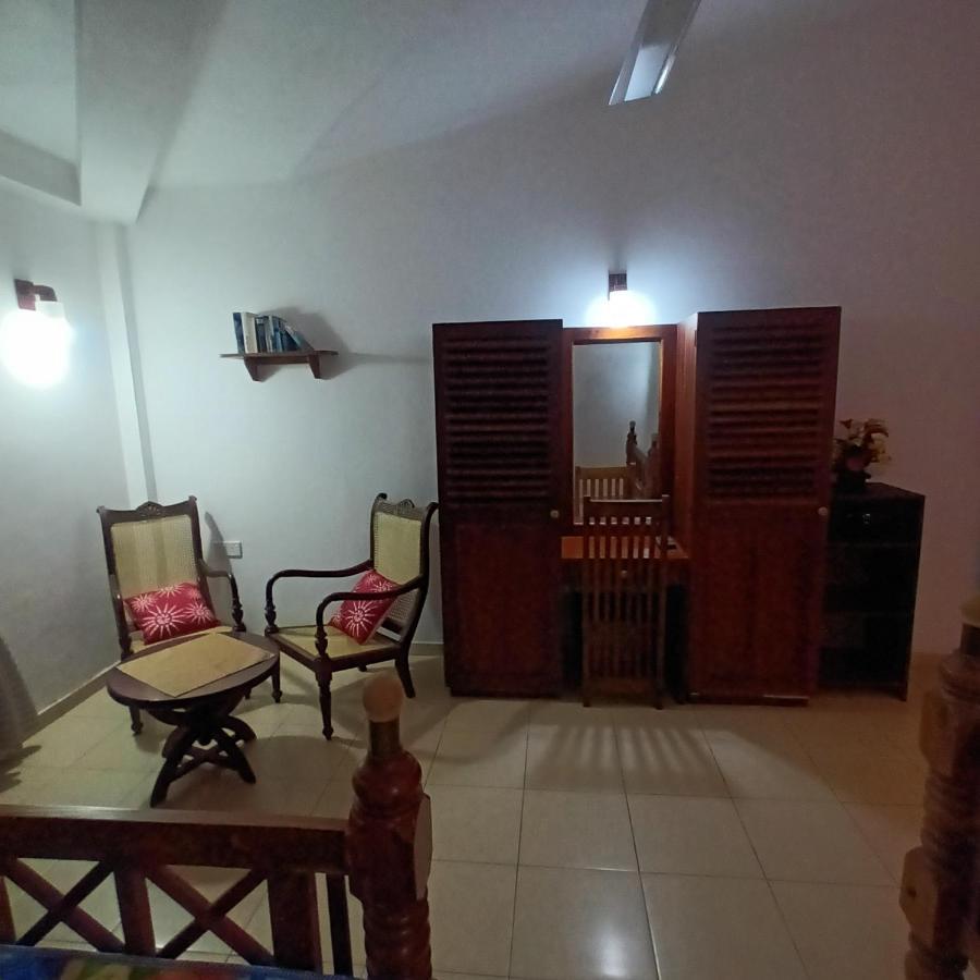 Blue Eyes Inn Unawatuna Luaran gambar
