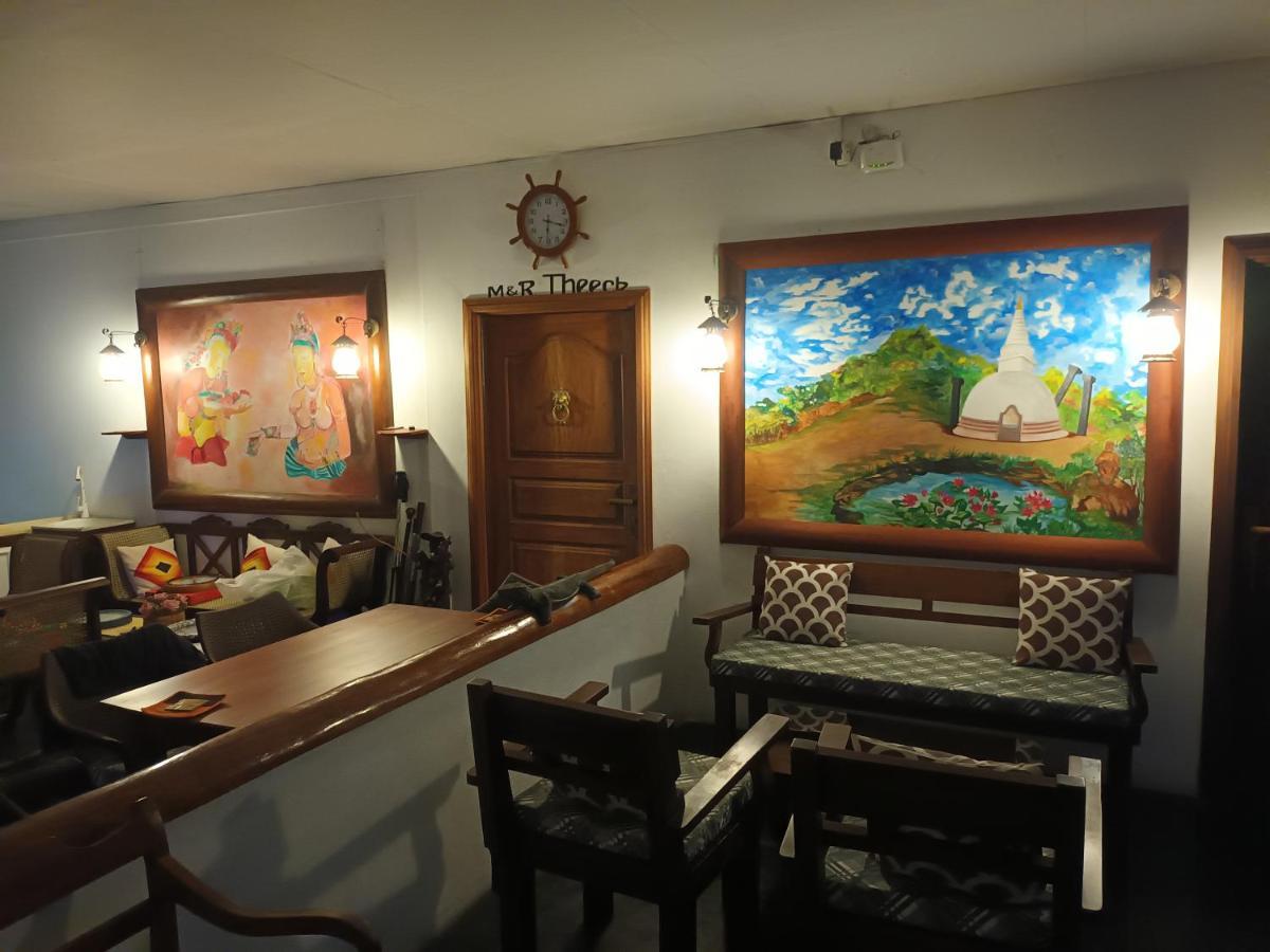 Blue Eyes Inn Unawatuna Luaran gambar
